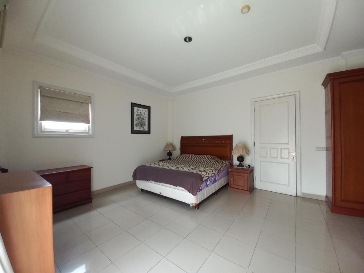 Margot Apartment Pondok Indah Jakarta Exterior foto